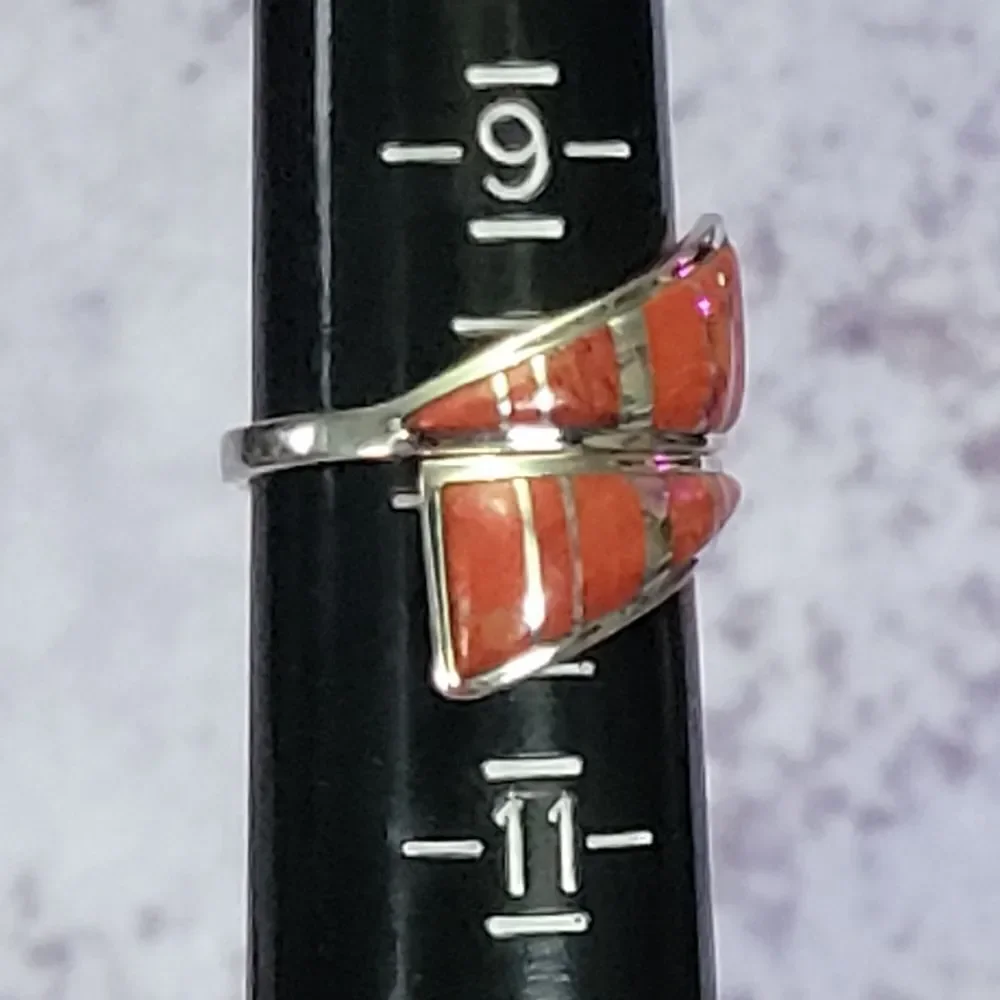 Santa Fe‎ Plum Coral Bypass Ring